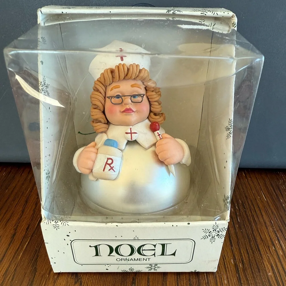 DEPARTMENT 56 Noel Nurse Christmas Ornament Glasses RX - Picture 1 of 9